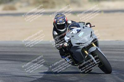 media/Jan-15-2026-Racers Edge (Thu) [[dfebeb70ab]]/2-A Group/Session 5 Turn 2/